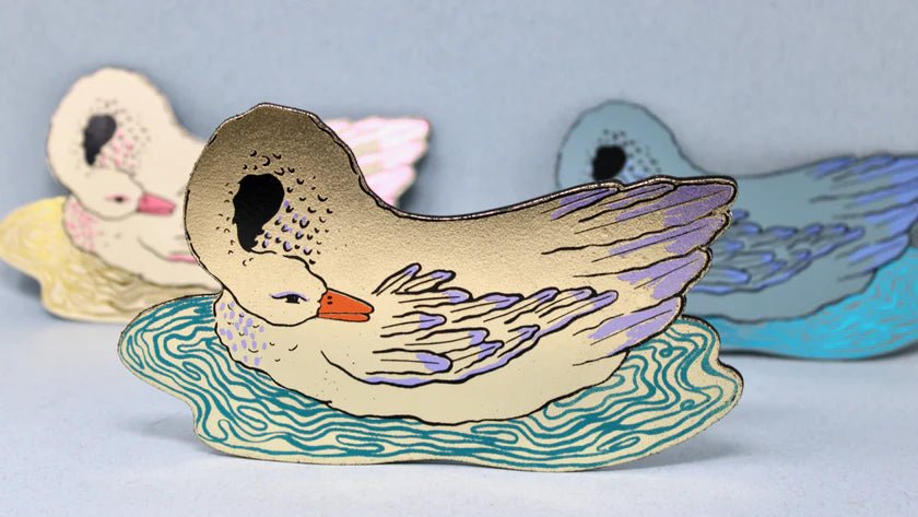 Giant Swan Magnet - Huck & Paddle