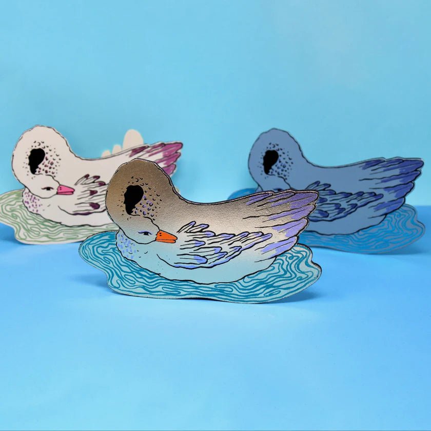 Giant Swan Magnet - Huck & Paddle